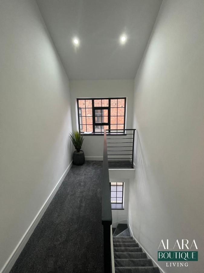 Luxury 3 Floor Townhouse Birmingham - Alara Boutique Living Leilighet Eksteriør bilde