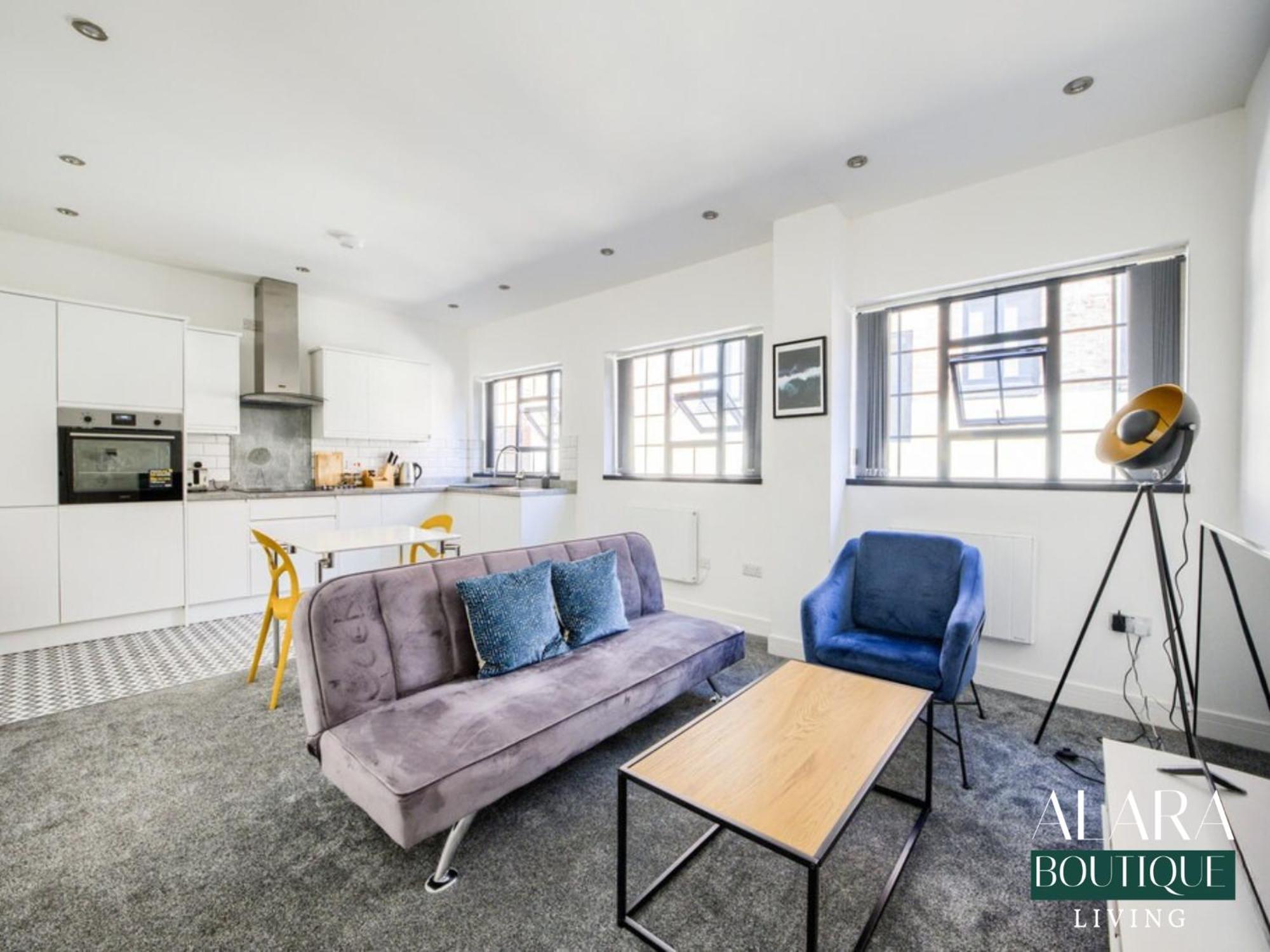 Luxury 3 Floor Townhouse Birmingham - Alara Boutique Living Leilighet Eksteriør bilde