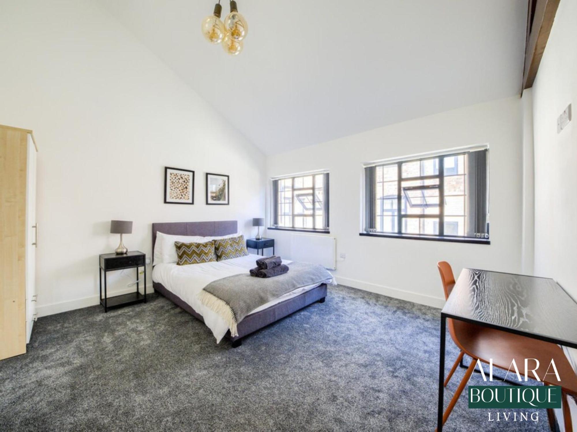 Luxury 3 Floor Townhouse Birmingham - Alara Boutique Living Leilighet Eksteriør bilde