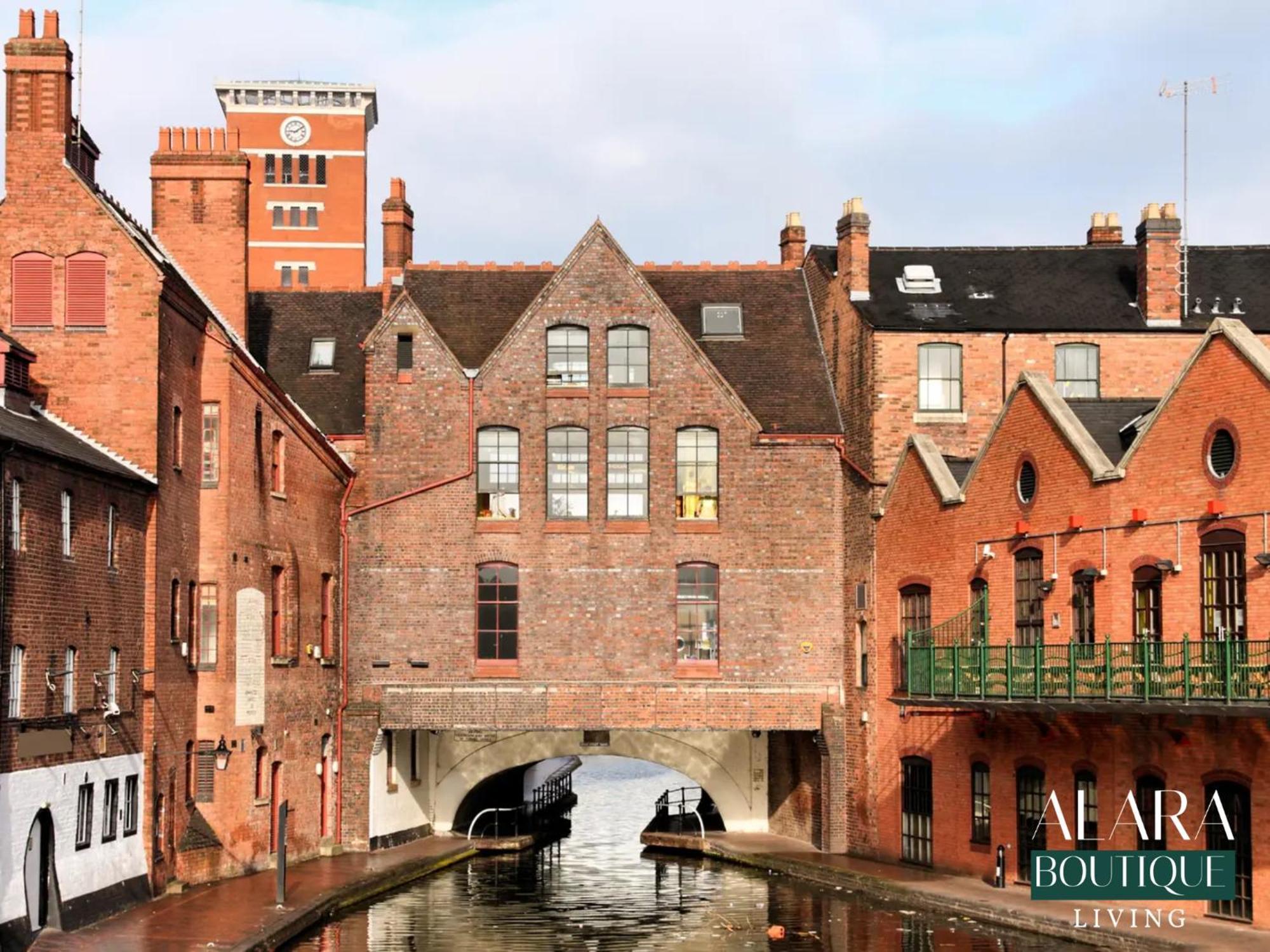 Luxury 3 Floor Townhouse Birmingham - Alara Boutique Living Leilighet Eksteriør bilde